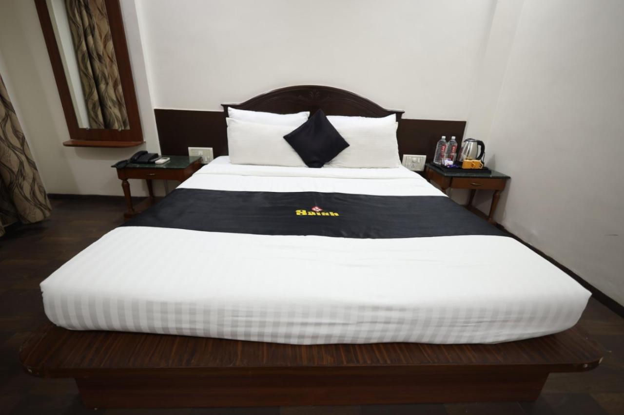 Saish Hotel Shirdi Zewnętrze zdjęcie