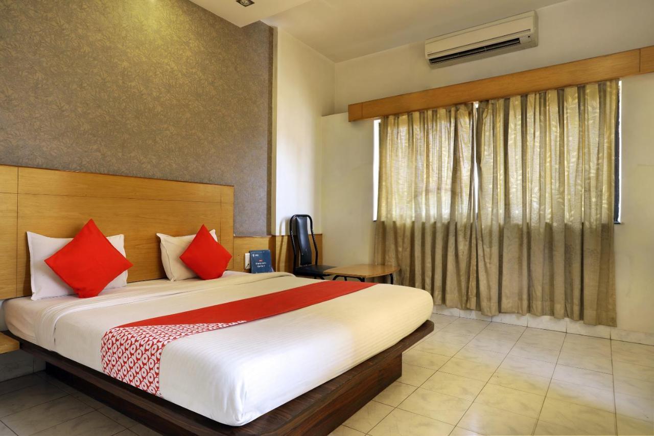 Saish Hotel Shirdi Zewnętrze zdjęcie