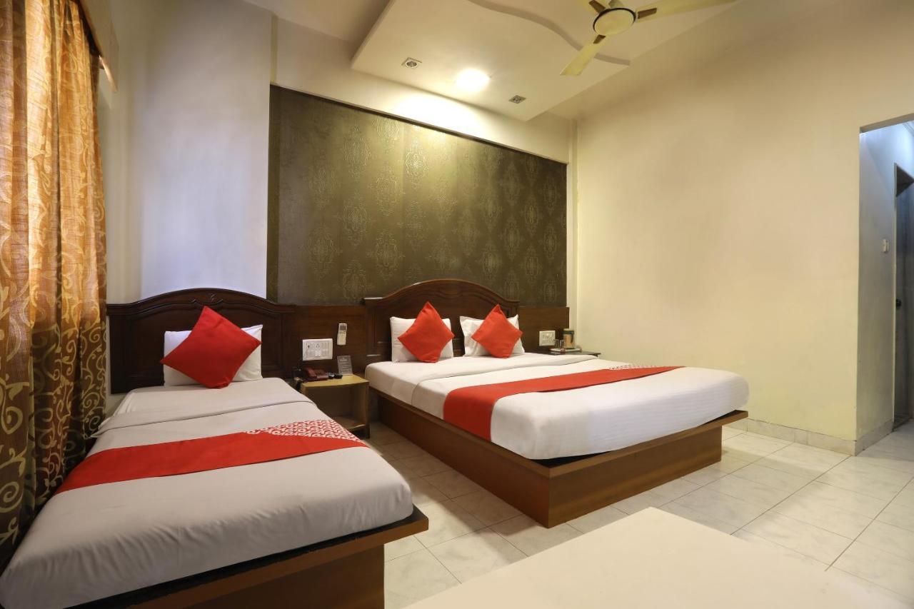 Saish Hotel Shirdi Zewnętrze zdjęcie