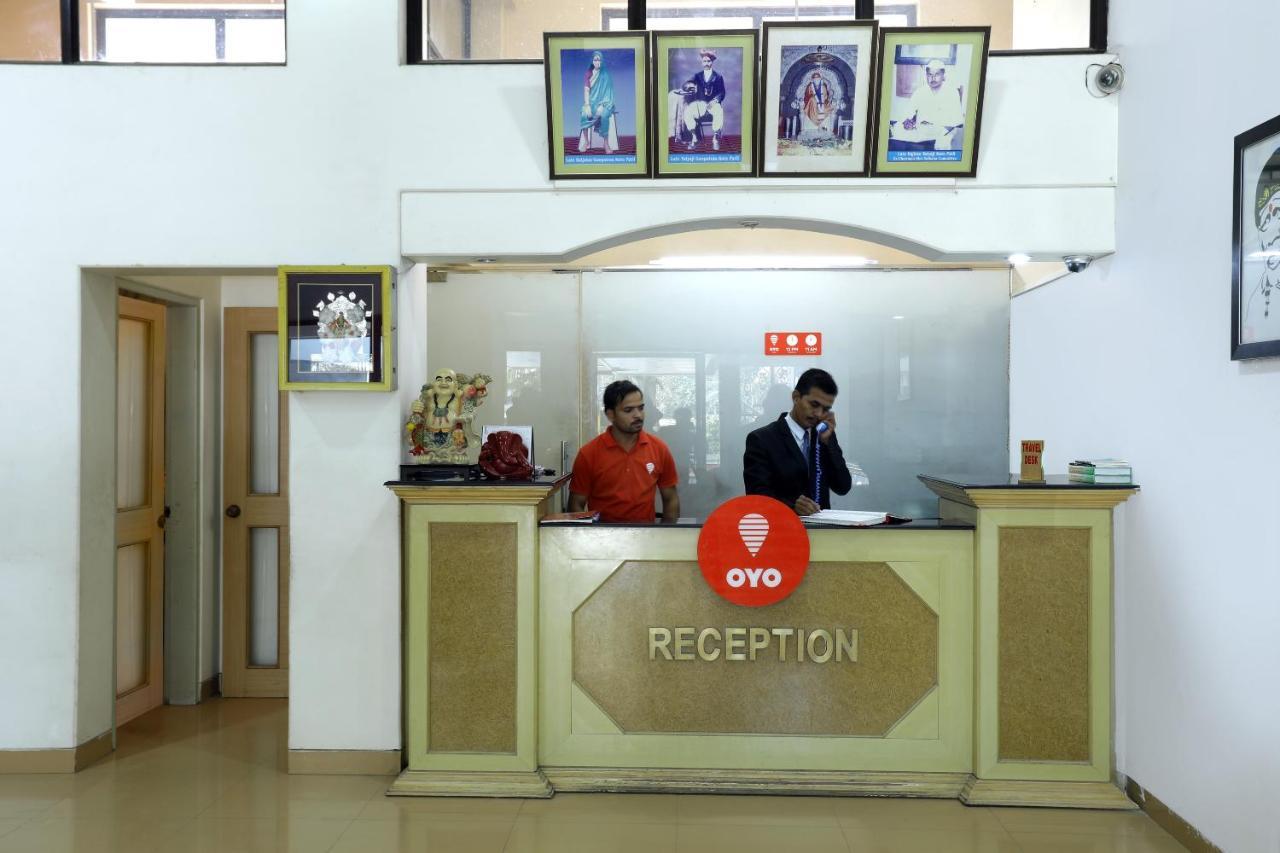 Saish Hotel Shirdi Zewnętrze zdjęcie